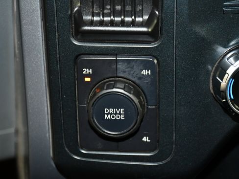 Used 2025 Ford F150 XLT w/ Equipment Group 301A Standard image 33