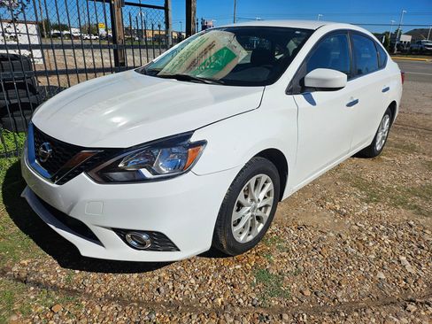 Used 2018 Nissan Sentra SV FWD image 1