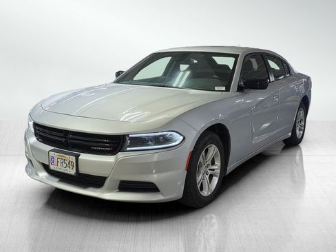 Used 2023 Dodge Charger SXT image 3
