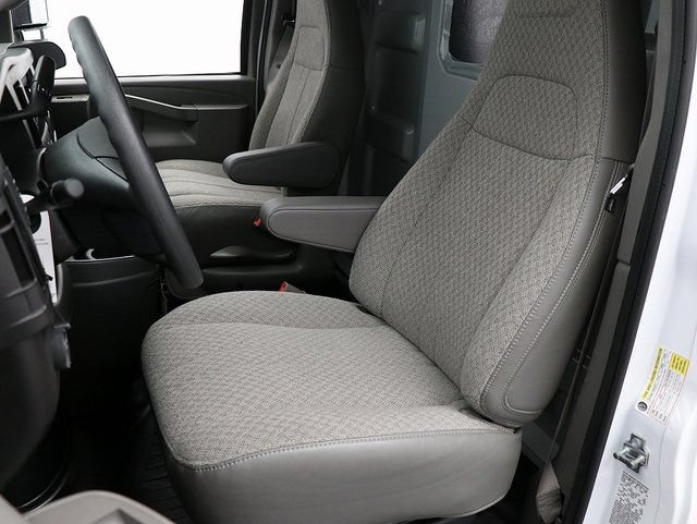 New 2025 GMC Savana 3500 w/ Power Convenience Package RWD image 9