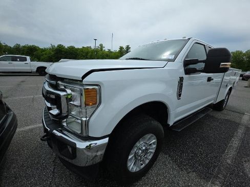 Used 2022 Ford F350 XLT w/ Snow Plow Prep Package AWD/4WD image 2