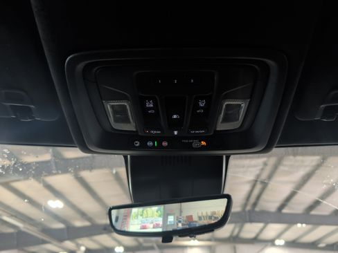 Used 2024 GMC Sierra 3500 Denali Ultimate AWD/4WD image 13