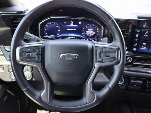 Used 2022 Chevrolet Silverado 1500 ZR2 w/ Technology Package image 5