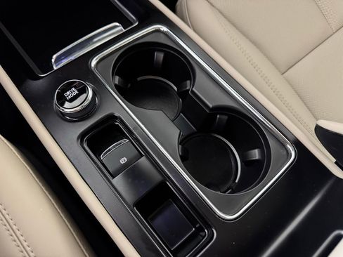 New 2026 Lincoln Corsair Premiere image 30