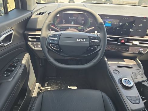 New 2026 Kia Sportage EX AWD/4WD image 14