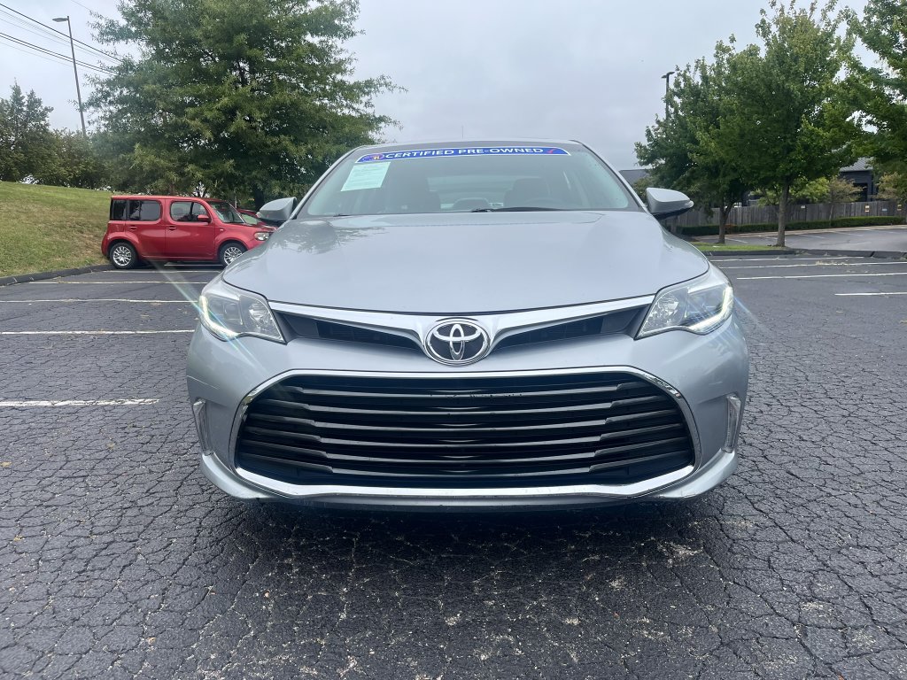 Used 2016 Toyota Avalon Limited FWD image 2