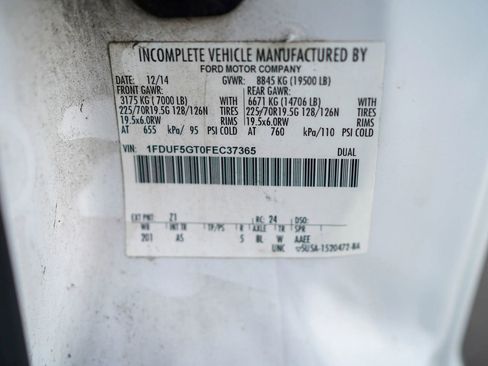 Used 2015 Ford F550 2WD Regular Cab Super Duty image 29