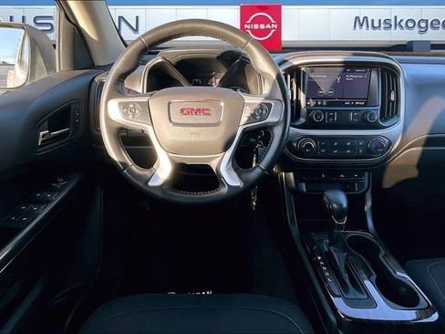 Used 2022 GMC Canyon Elevation image 8