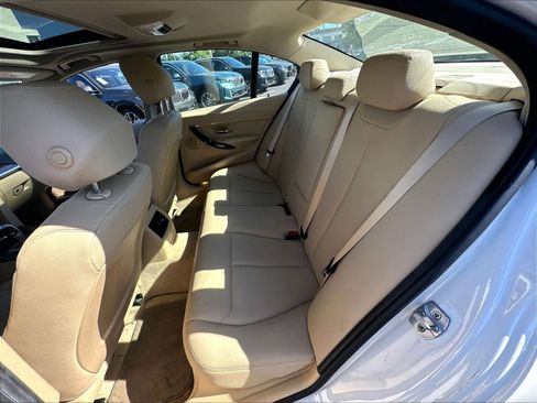 Used 2015 BMW 320i Sedan RWD image 21