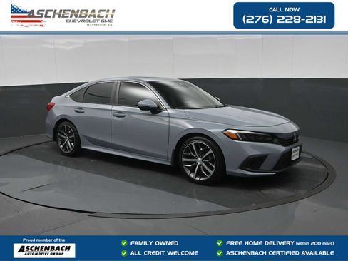Used 2022 Honda Civic Touring image 1