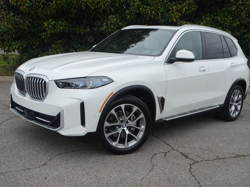 Used 2026 BMW X5 xDrive40i AWD/4WD image 5