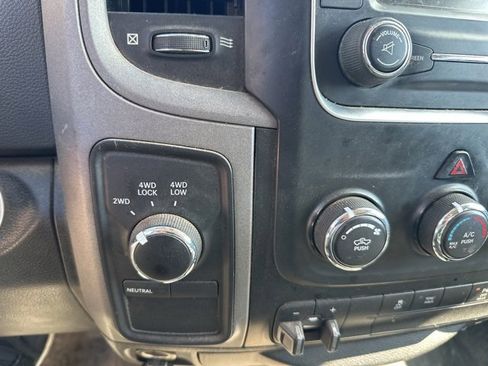 Used 2018 RAM 2500 Tradesman w/ Chrome Appearance Group image 4