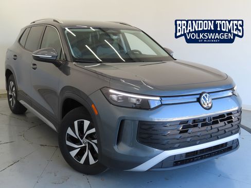 New 2025 Volkswagen Tiguan S image 1