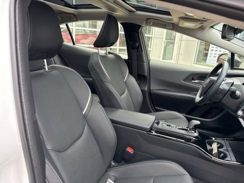 Used 2024 Toyota Prius XLE image 35