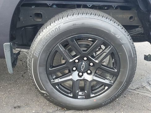 Used 2023 Chevrolet Silverado 1500 Custom image 5