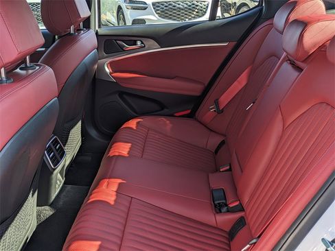 Used 2025 Genesis G70 2.5T w/ Sport Prestige Package image 12
