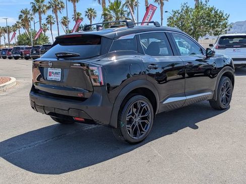 Certified 2025 Nissan Kicks SR FWD image 7