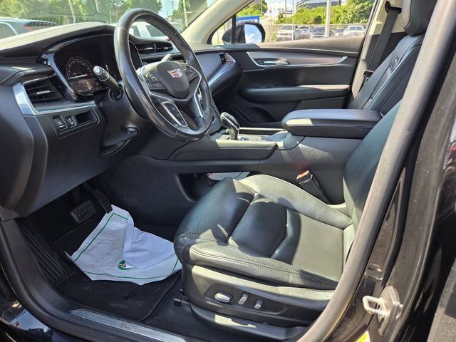 Used 2018 Cadillac XT5 Luxury w/ Driver Awareness Package FWD image 10