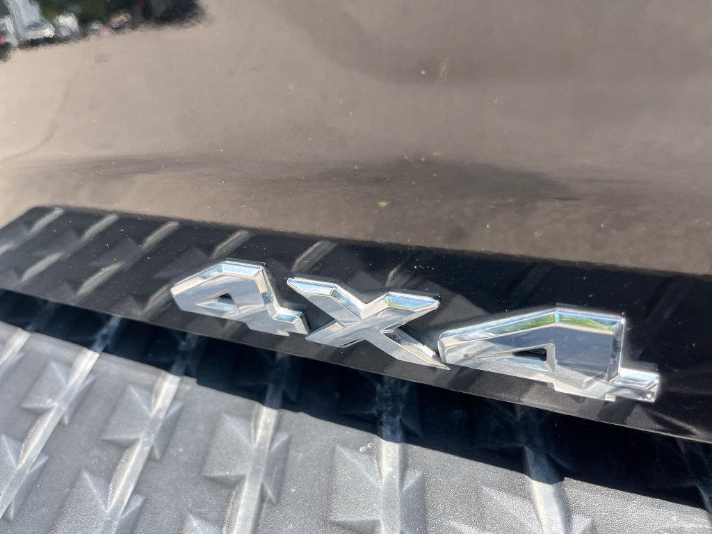Used 2019 Nissan Titan Platinum Reserve AWD/4WD image 45