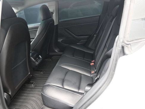 Used 2020 Tesla Model 3 Standard Range Plus image 14