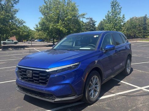 Certified 2023 Honda CR-V EX image 2