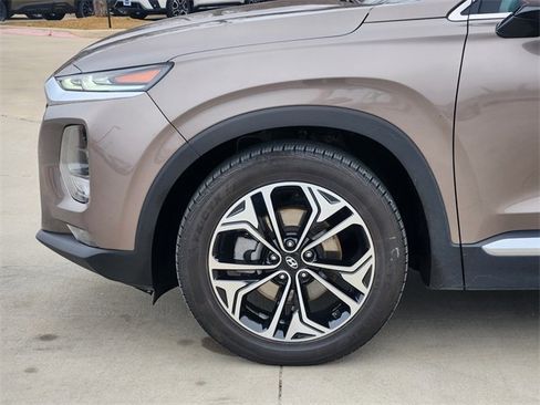 Used 2019 Hyundai Santa Fe Limited image 8