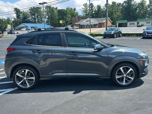 Used 2020 Hyundai Kona Limited FWD image 9