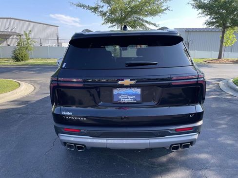 Used 2024 Chevrolet Traverse LT FWD image 5