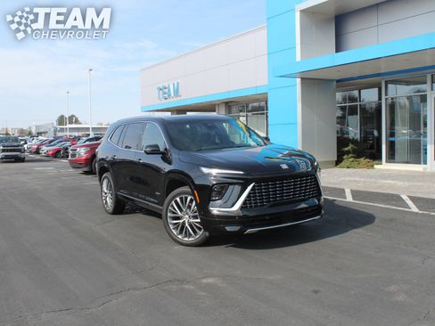 Certified 2025 Buick Enclave Avenir w/ Super Cruise Package image 2