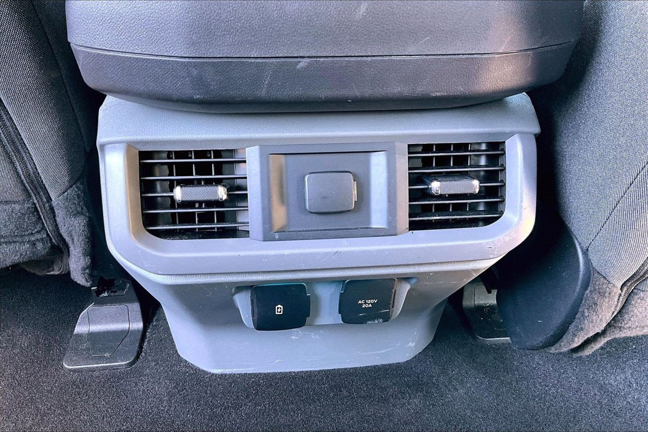 Used 2024 Ford F150 XLT w/ Equipment Group 303A High AWD/4WD image 15