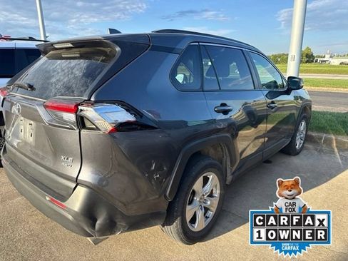 Used 2020 Toyota RAV4 XLE w/ Convenience Package AWD/4WD image 9