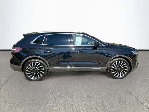 Used 2020 Lincoln Nautilus Black Label w/ Class II Trailer Tow Package image 8