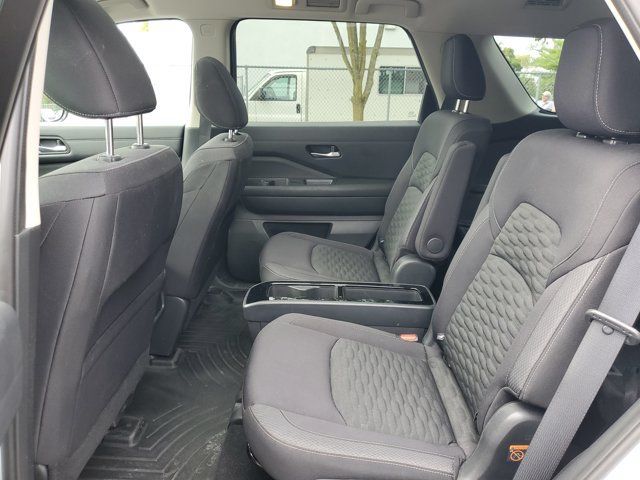 Certified 2022 Nissan Pathfinder SV w/ SV Premium Package AWD/4WD image 28
