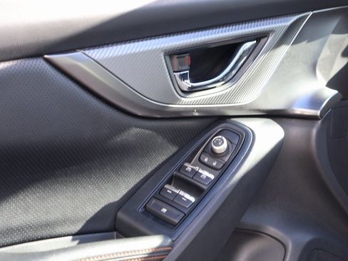 Used 2023 Subaru Crosstrek 2.5i Limited w/ Moonroof Package image 22