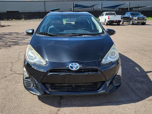 Used 2016 Toyota Prius C Two FWD image 3