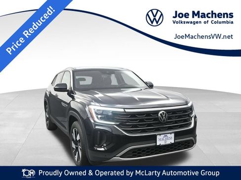 Used 2026 Volkswagen Atlas Cross Sport SE AWD/4WD image 1