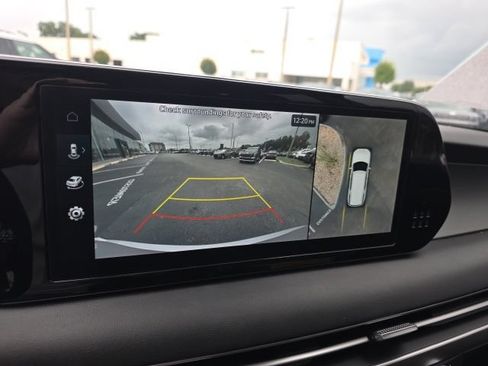 Certified 2024 Hyundai Palisade SEL FWD image 19