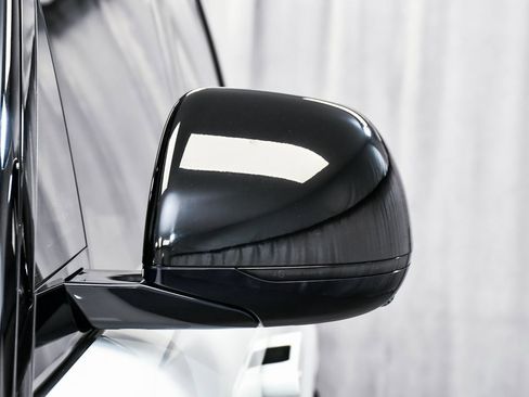 Used 2023 Land Rover Range Rover SE image 80