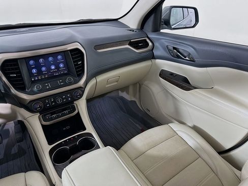 Used 2023 GMC Acadia Denali w/ Denali Ultimate Package FWD image 20