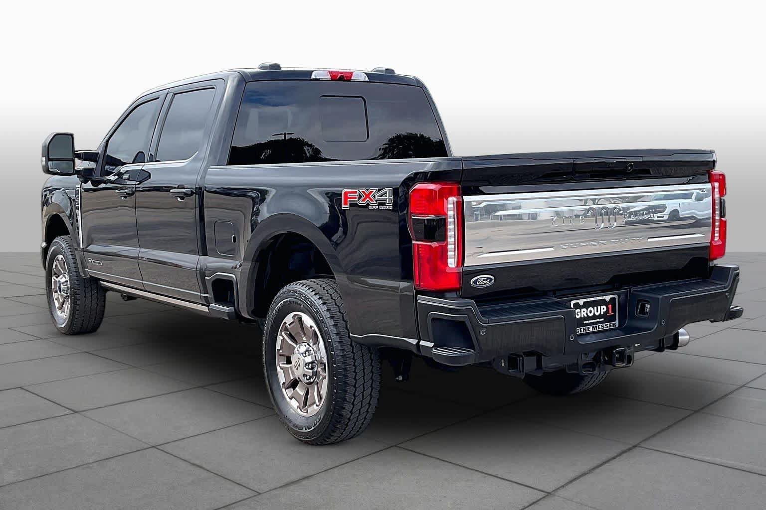 Used 2025 Ford F250 King Ranch w/ FX4 Off-Road Package AWD/4WD image 12