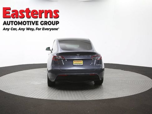 Used 2022 Tesla Model Y Long Range AWD/4WD image 33