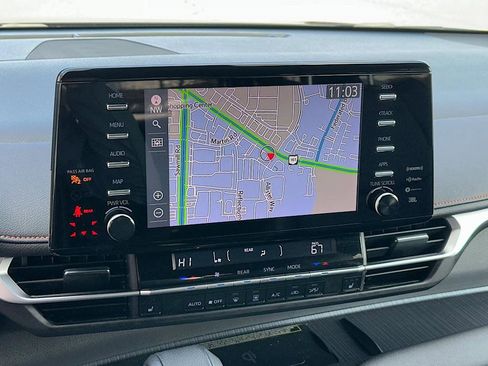 Certified 2022 Toyota Sienna XSE w/ XSE Plus Package image 24