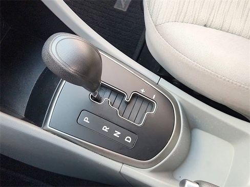 Used 2017 Hyundai Accent SE image 14