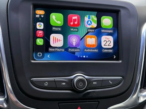 Used 2019 Chevrolet Equinox LS w/ LS Convenience Package FWD image 11