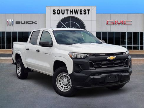 Used 2024 Chevrolet Colorado W/T w/ WT Convenience Package II AWD/4WD image 1