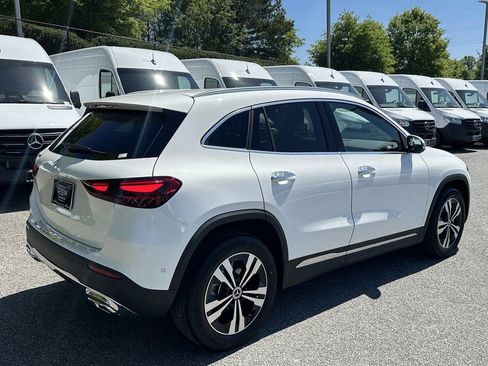 Certified 2025 Mercedes-Benz GLA 250 image 8