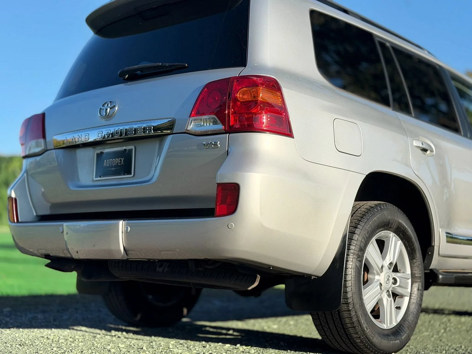 Used 2013 Toyota Land Cruiser AWD/4WD image 25