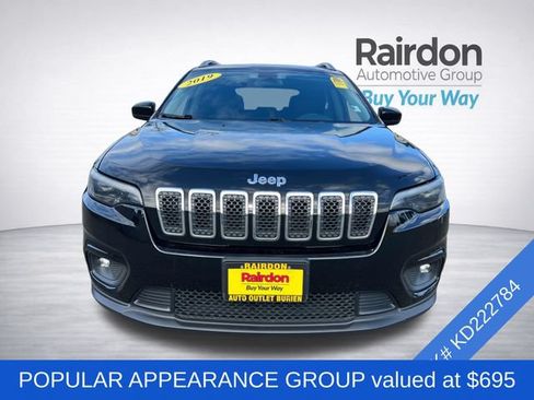 Used 2019 Jeep Cherokee Latitude w/ Popular Appearance Group FWD image 2