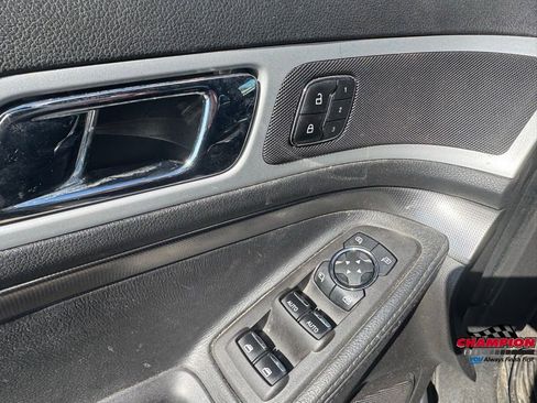 Used 2014 Ford Explorer Sport image 17