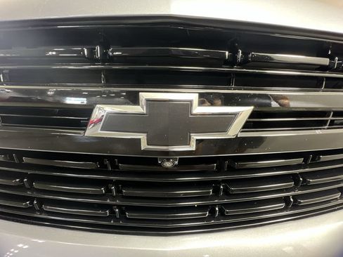 Certified 2024 Chevrolet Suburban RST w/ Luxury Package AWD/4WD image 32